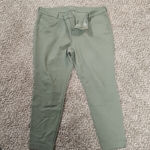 Old Navy Women's Olive Green Pixie Pants